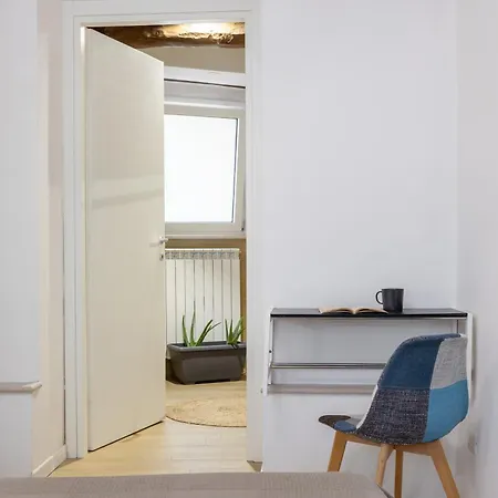 Daire Fede Urban Flat - Posto Auto E Metro - Italywego